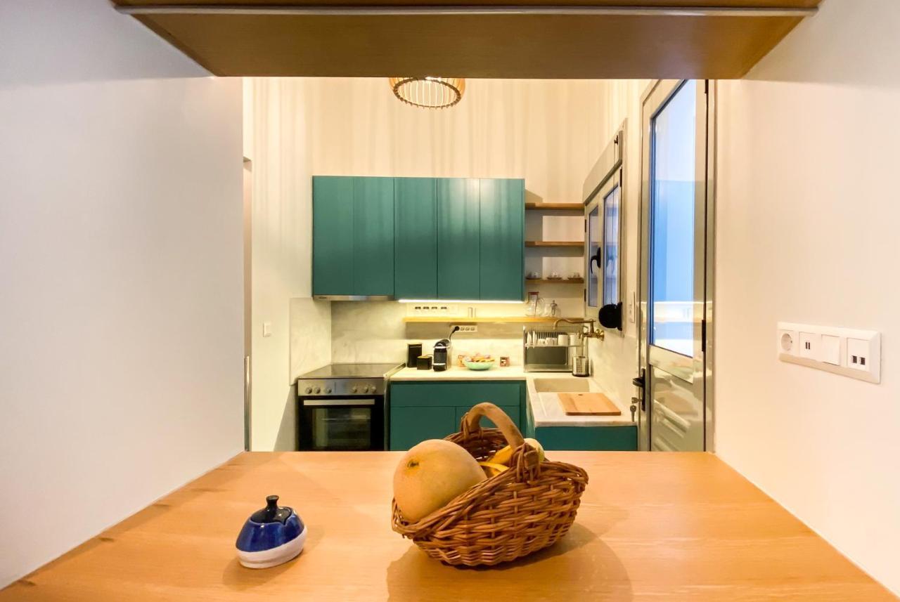 Acropolis Slow Living Apt Under The Parthenon 아테네 외부 사진