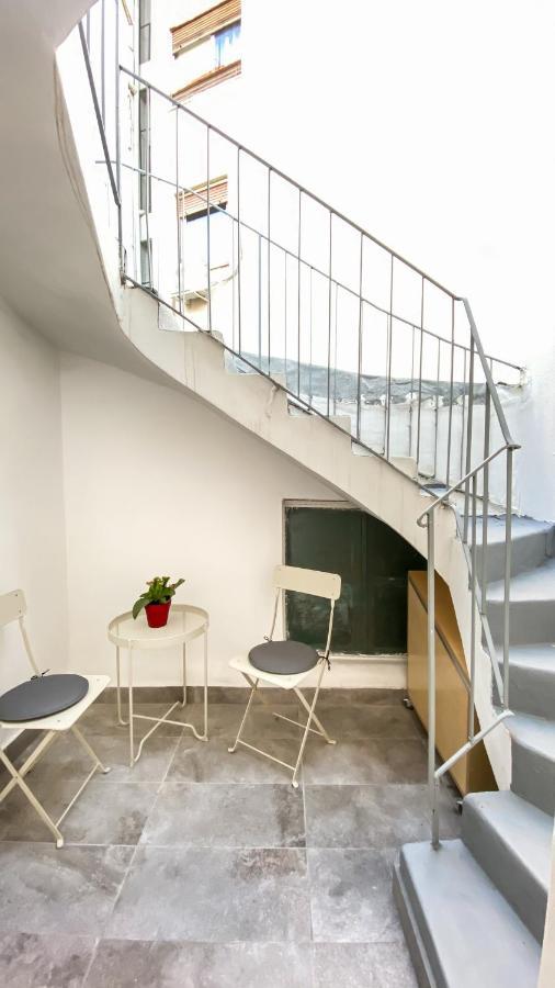 Acropolis Slow Living Apt Under The Parthenon 아테네 외부 사진