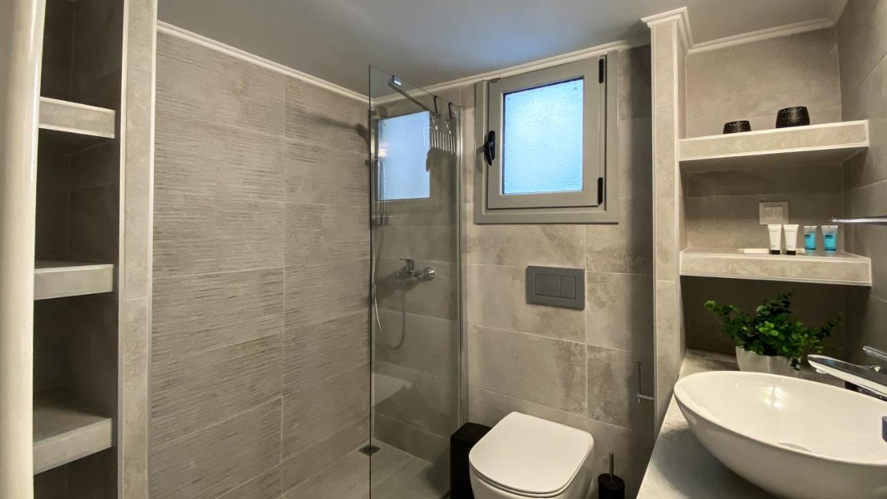Acropolis Slow Living Apt Under The Parthenon 아테네 외부 사진